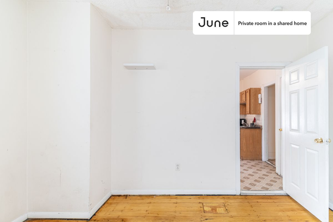 Photo - Private bedroom in 2 bed/1 bath Home