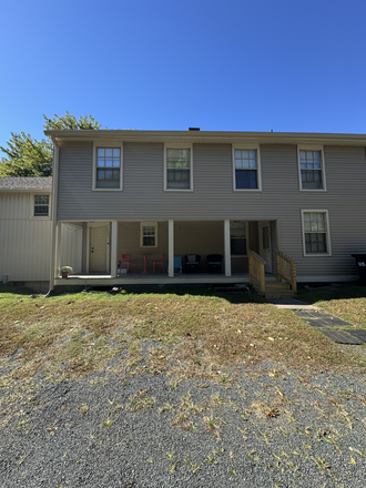 Exterior - 121 Bay Road Unit 2 Apartments