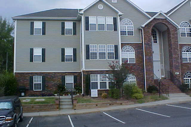 frontview - 814 Scholastic in Deacon Ridge Condo