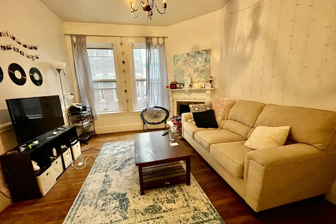 Call NOW for showings! 617-236-8550 - WESTLAND AVE - H&HW INC IN THIS LRG MODRN 4BR IN SYMPHONY AVAIL *9/1/2026* W/ EIK, FIRPLACE! Apartments