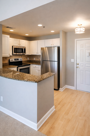 Kitchen - Emory Medical Residents Favorite! Modern, Large Midtown Condo!