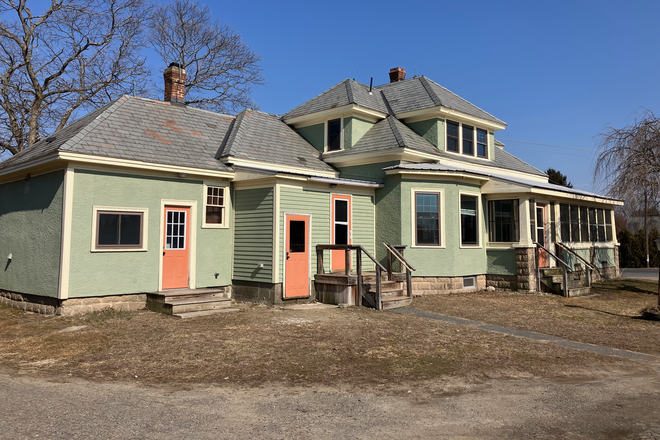 Exterior Rear - 4 Bedroom House in Sundeland, short drive to Local Schools.