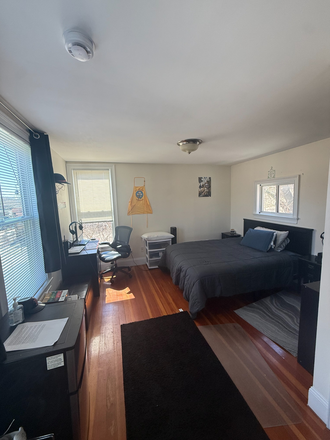 Bedroom - Mission Hill Apartment, Very close to campus and orange line