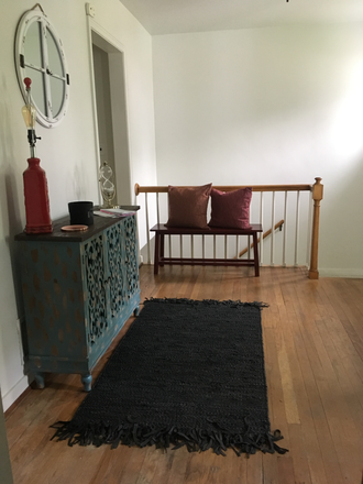 Foyer - The Coffee House - 3br/2ba, available 2026/27 school year!