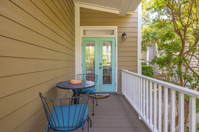 Wrap around porch and breakfast nook - Beautifully Designed Low Country Home – Effortless Single-Level Living Just 20 Minutes from MUSC