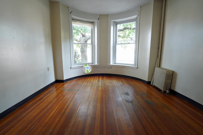 1 - DEC 2025-Awesome Packards Corner Studio. H/HW inc. NO FEE! Apartments