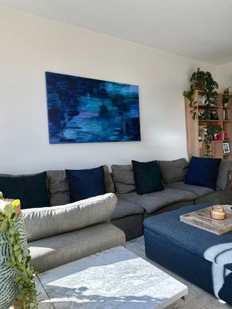 Living Room - Modern 1BR steps to MGH, TD, Esplanade | Pool/Gym Apartments