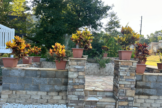 Flagstone Entertainment Area - FULLY FURNISHED HOUSE W/PRIVATE/SHARED ROOMS NEAR CAMPUS, FOR MALE STUDENTS OR WORKING MALES