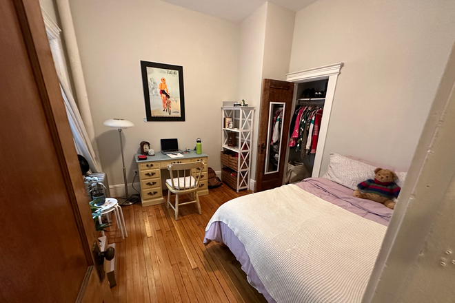 Call NOW for showings! 617-236-8550 - HEMENWAY ST - *NO FEE* SPLIT 1BR FOR 2 PPL IN SYMPHONY FOR *1/1/2026* W/ H&HW INC, LNDRY IN BLDNG Apartments