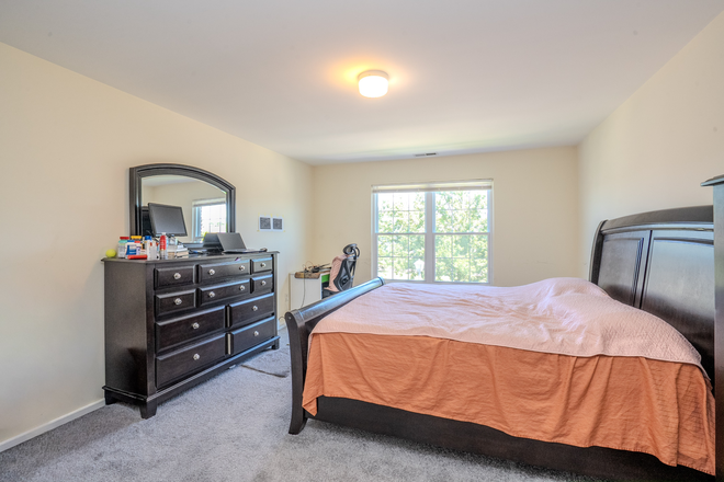Bedroom 2 - Furnished 4 Bedroom, 3100 Sq F T House with Bedroom in an upscale neighborhood in Monroe, NJ