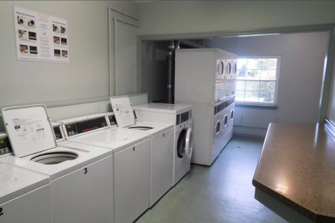 Clean secure Laundry on-site - 50 Meadow Street  - 3BR 1.5 Bath  (Townehouse of Amherst)