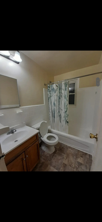 bathroom (example) - 1b1b Apartment in Graduate Gardens Lease Takeover