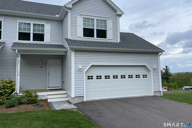 Front - Beautiful Townhouse includes Lawn Care and Snow Removal!!