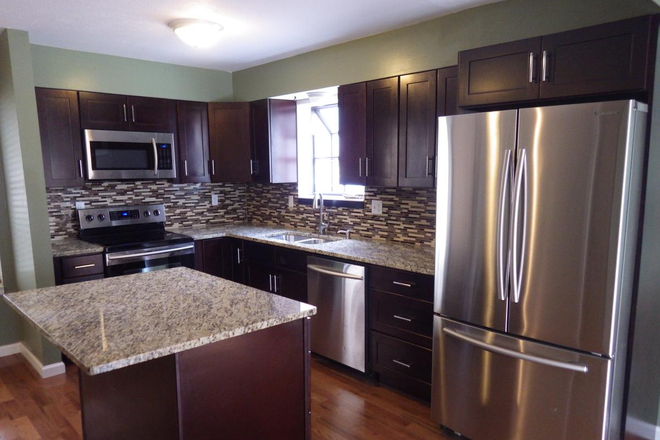 Kitchen - 1903 Goss Street, Unit #2 Close to Campus and Pearl Street Condo