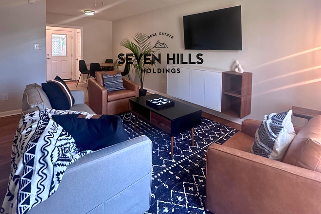 Living Room - 1020 Kinney St House