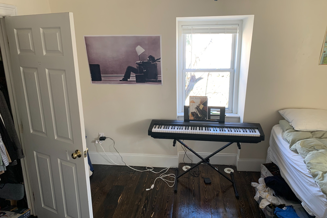 Bedroom Living Space Area - 8-2 Alleghany Street Top Unit 1 Bedroom Sublet Summer 1 and 2