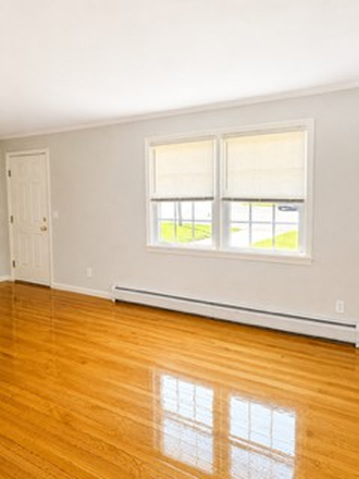 living room - 4bedroom 1.5B 7/15,8/1,8/15 11 month lease $3,200 Large 4 bedroom 1.5 bath 6 month lease $3,850 Townhome