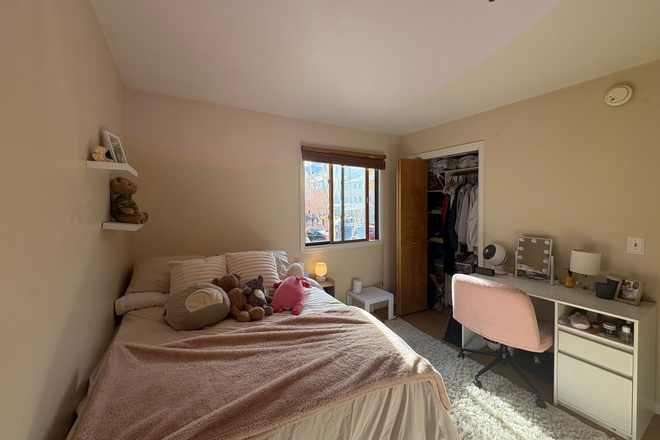 Bedroom - University Court