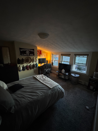Bedroom from door - 62 Kirkwood Top Floor Room SUMMER SUBLET - Shared House