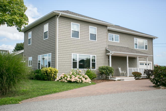 Front - Beautiful Seaside Home with all the Amenities!