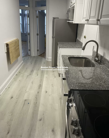 a - TOP FLOOR * RENOVATED * NO BROKER FEE Apartments