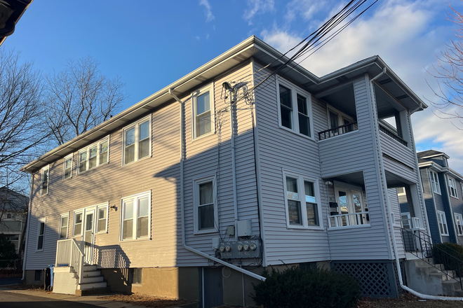 Side of building - Apartment close to campus