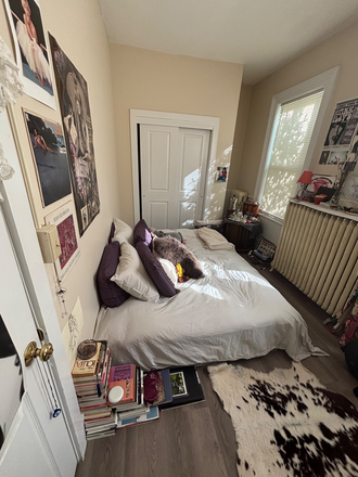 Bedroom - House, Apartment 1 close to campus