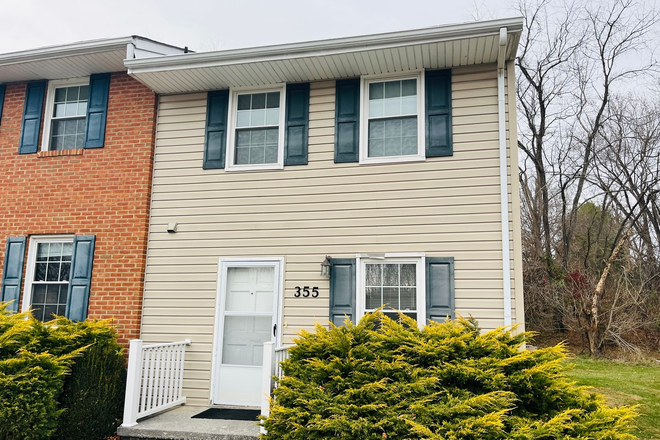  - 2 Bedroom, 1.5 Bath Townhouse