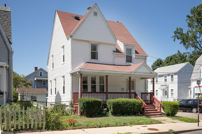 front exterior - Charming 4 bedroom home, Lower Allston, walk to Trader Joes and grad schools