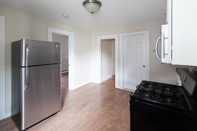 Call NOW for showings! 617-236-8600 - MAVERICK ST - LRG & MODERN 2BR/1BA W/ LNDRY IN BLDNG BY MAVERICK SQ, MBTA BLUE LINE *AVAILABLE NOW!* Apartments