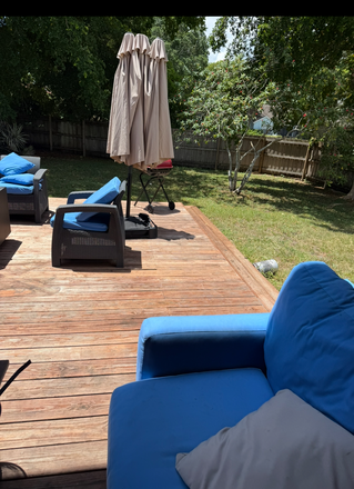 Backyard - East Boca  less than a 1/2 mile away from FAU.  I have 1 bedroom with a private entrance/par Townhome