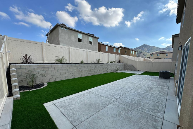 Back yard - Beautiful new home, close to campus, beautiful views, quite neighborhood.