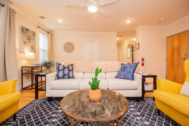 LIVING - STUNNING 2 BED/2 BATH WITH IN UNIT LAUNDRY! 9/1/25!