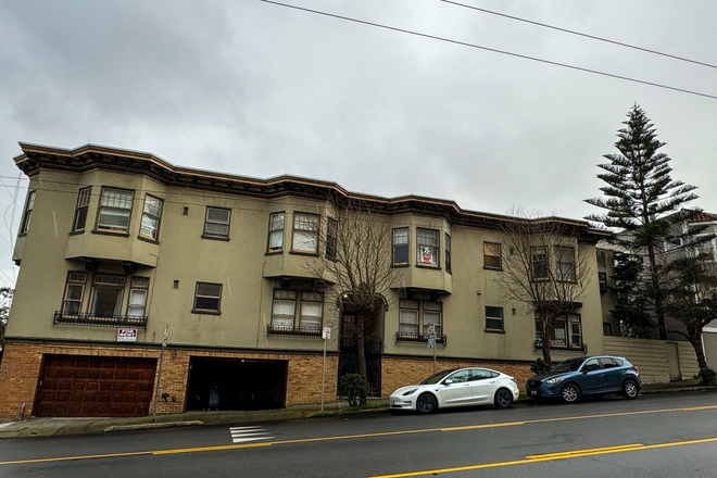 Photo - One Apt Left 3bed2bath Across the Street From Malloy Hall The All USF Student Building