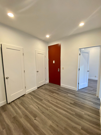 . - Renovated 3-bed on Peterborough. No broker fee. Contact Will McGowan 617.512.5822 Apartments