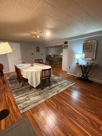 Entry and dining room - Basement apartment close to campus