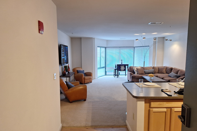 Living room - Symphony Center Apartments