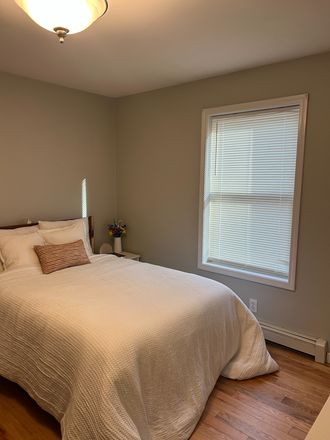 Bedroom - Spacious Bedroom Available Near UMass / Amherst College for Spring 2026
