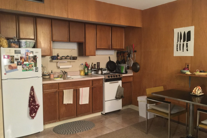 kitchen and living space - 1 Bedroom 1 BA side by side duplex in quiet neighborhood