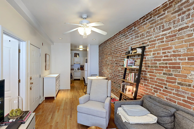 Call NOW for showings! 617-236-8600 - PRINCE ST - LUXE *NO FEE* 2BR/1BA W/ LNDRY IN BLDNG, EXP BRICK, DW/DISP IN NORTH END FOR *9/1/2025* Apartments