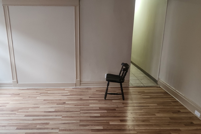 Living Room - Living in the Loop - Cates 2E Triplex