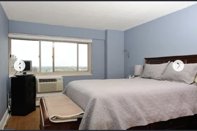 bed room - River West Condominium