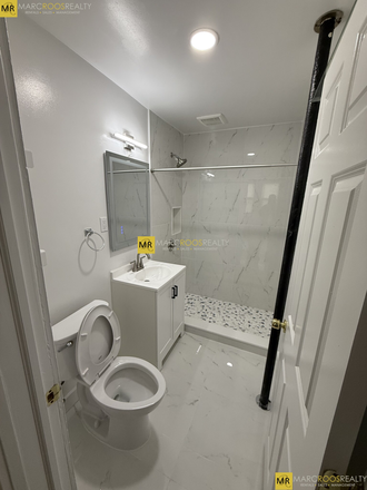 Call call or text Arezou at 617-584-7817 - Renovated 1 bed on Beacon street! Apartments