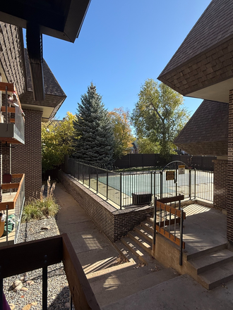 Balcony - Campus Townhouse