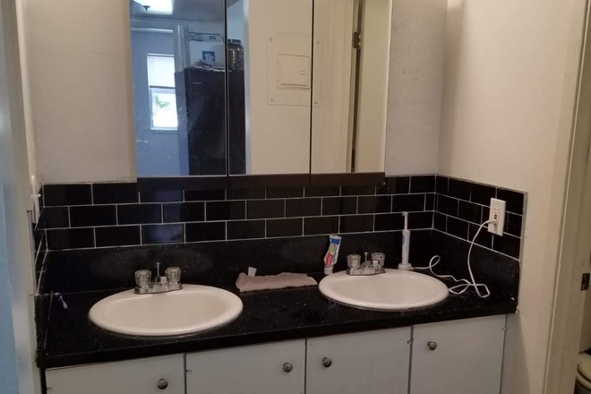bath - Private Spacious  Room For Rent ASAP - Clean, Quiet, Nice, Renovated ASAP Apartments