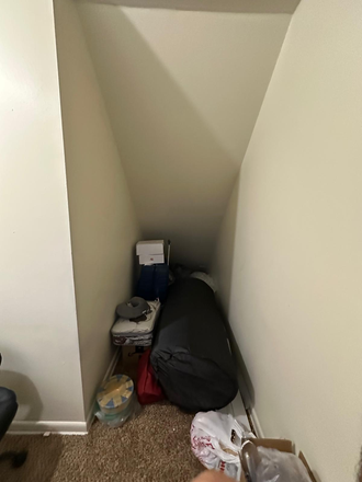 Den - Launch Apartments