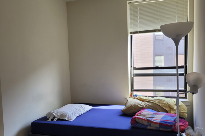 Bedroom - Terrapin Row - Bedroom with Private Bathroom