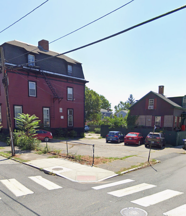 street view - Large spacious 4 bedroom apartment available within walking distance of campus 6 minutes.