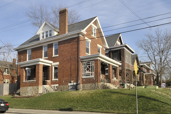 exterior of duplex - 1738 Pell St. #2