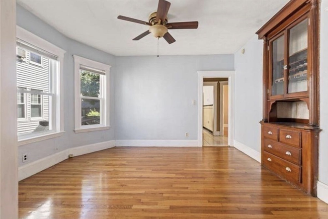 Bed 1 - Prime 2 Bed + Office Space Available for 6/1 Apartments